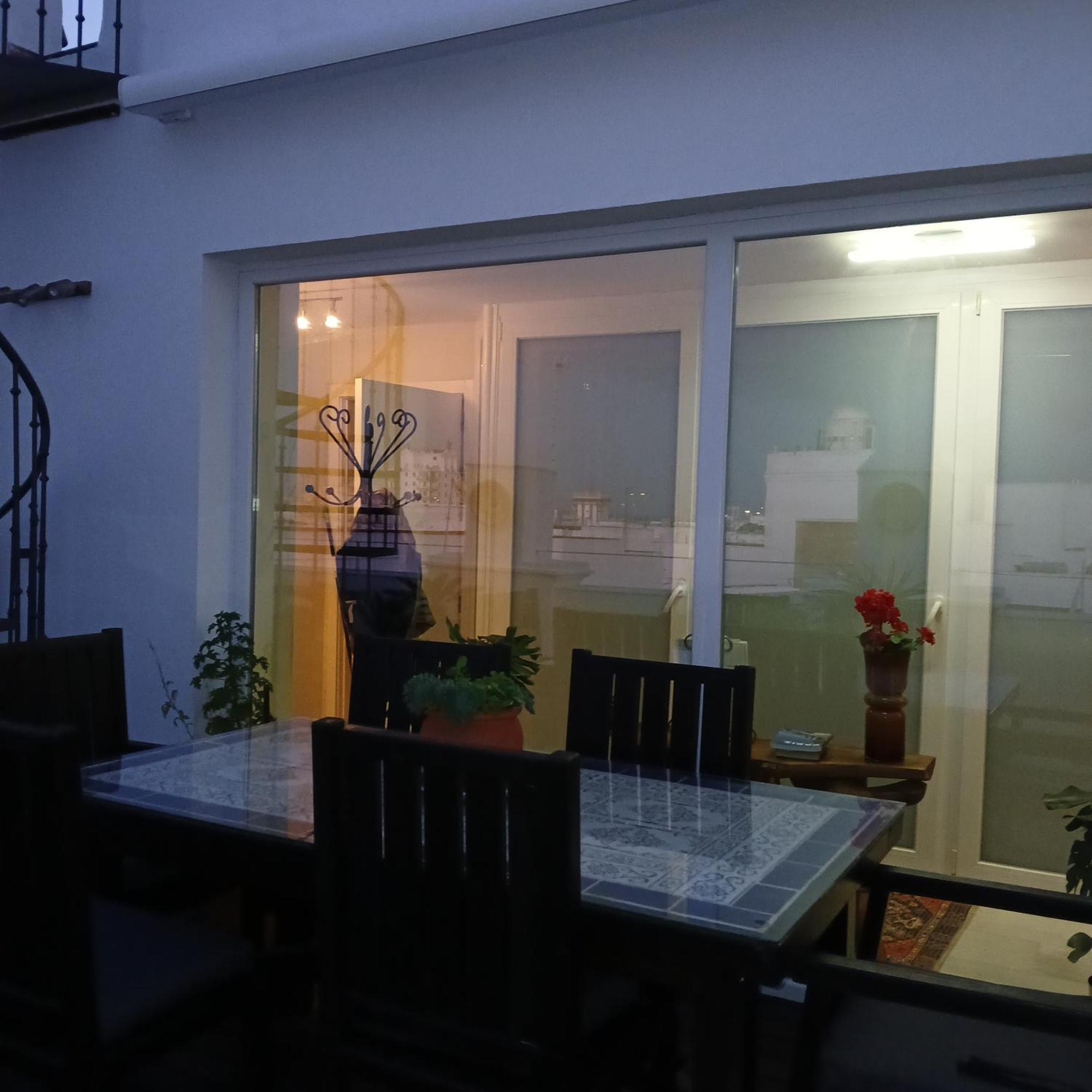 ***** Attic With Impressive Views And Jacuzzi Apartment Cádiz Exterior photo