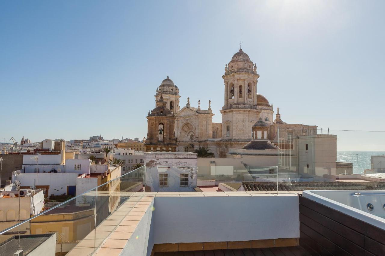 ***** Attic With Impressive Views And Jacuzzi Apartment Cádiz Exterior photo